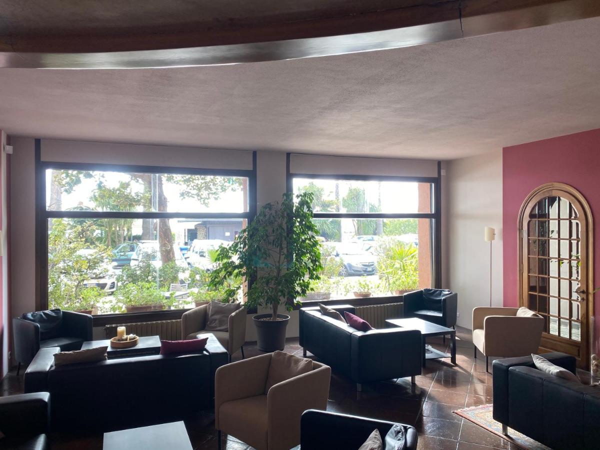 Hotel Kristina Imperia Exteriör bild