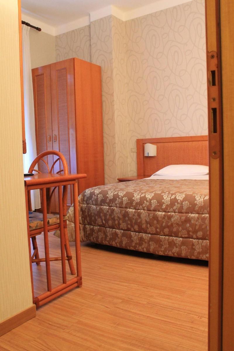 Hotel Kristina Imperia Exteriör bild