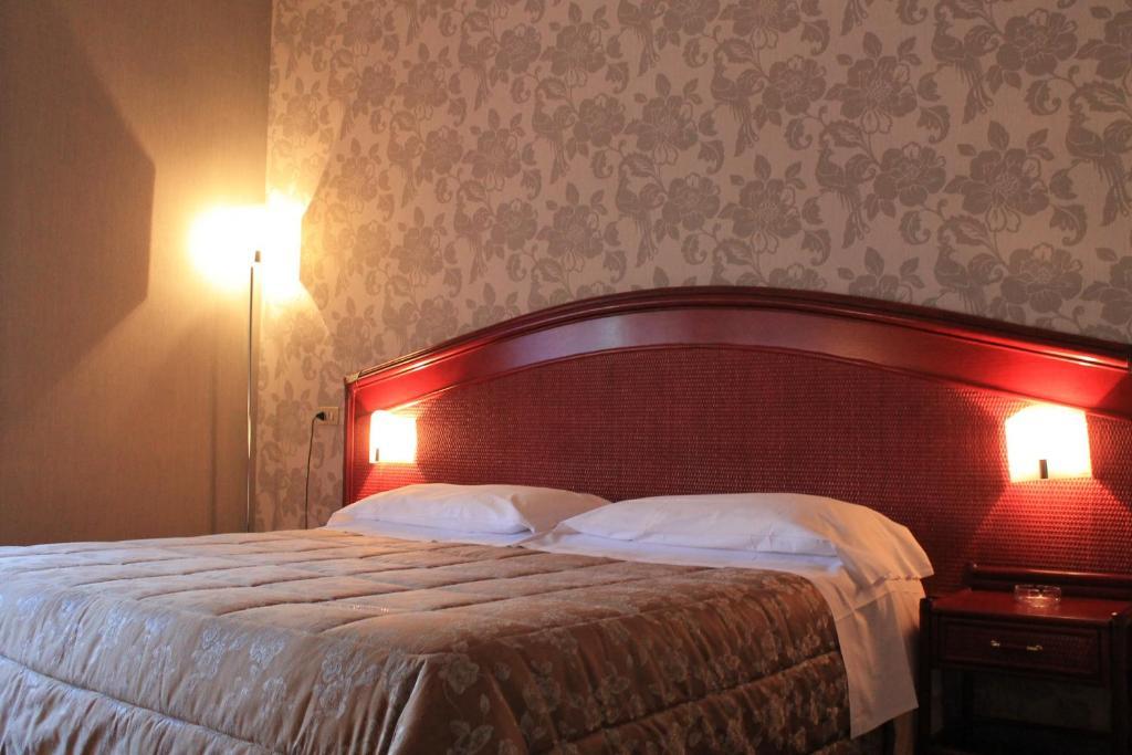 Hotel Kristina Imperia Rum bild